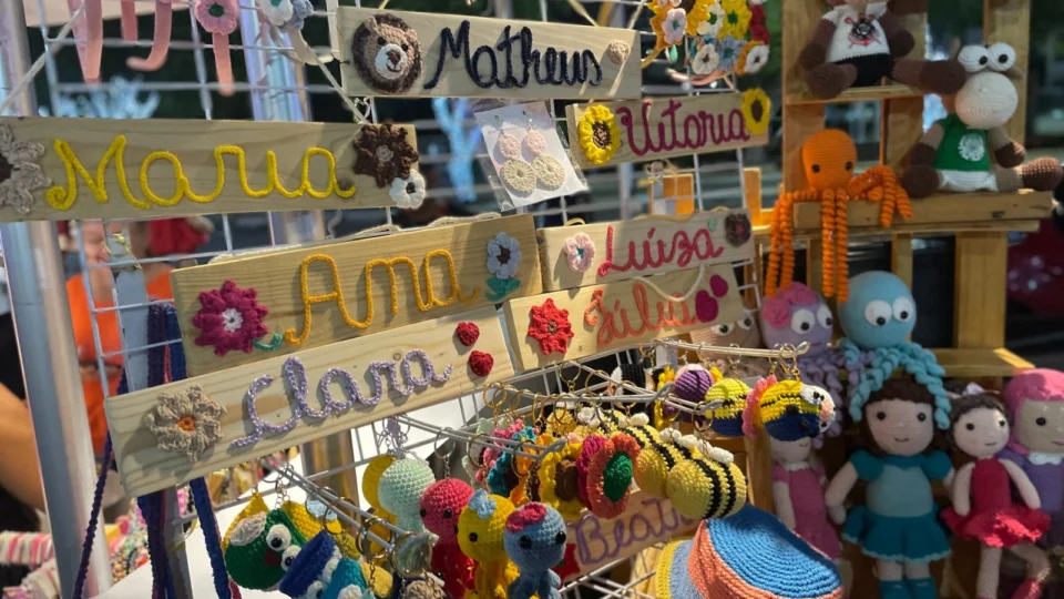 Feira de artesanato acontece na Ponta Negra até fim do ano em Manaus