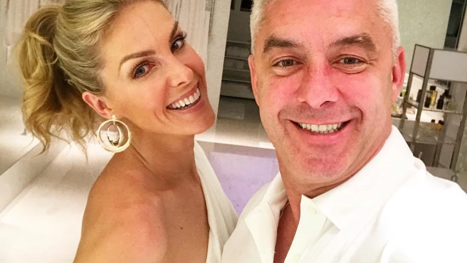 Justiça decide que marido de Ana Hickmann verá filho na presença de terceiros
