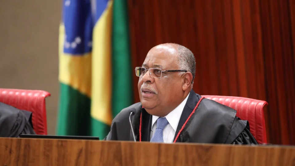 TSE: ministro Benedito Gonçalves deixa o cargo nesta quinta-feira (9)