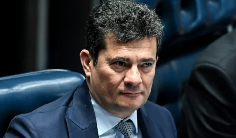 Relator vota contra a cassação de Moro