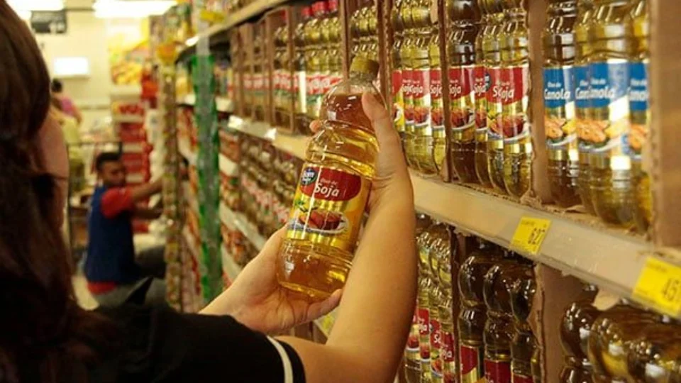 Intenção de Consumo das Famílias fica estável em novembro, diz CNC