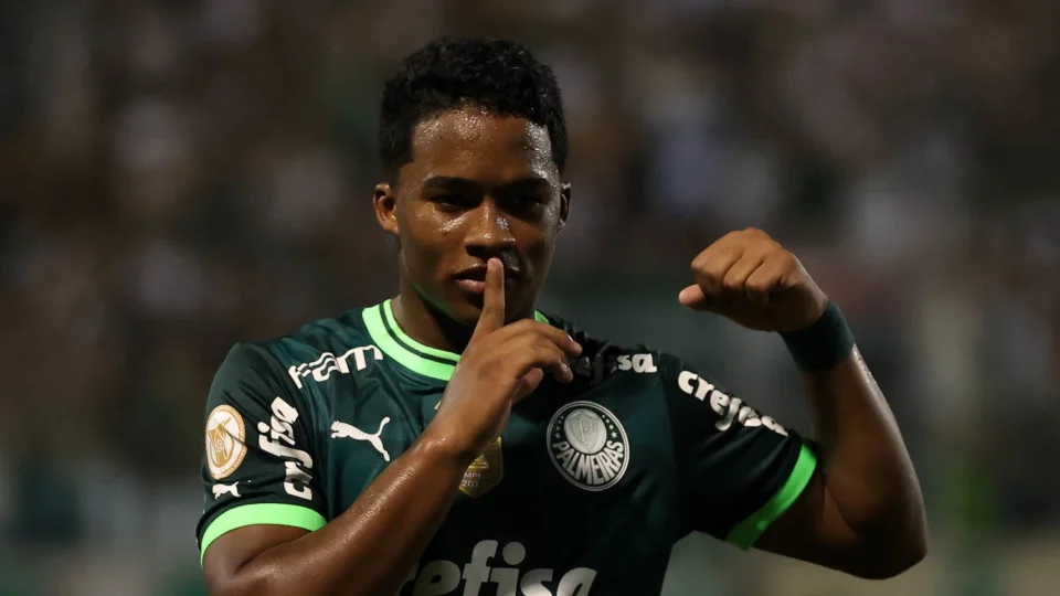 Palmeiras retoma preparação para enfrentar o Fortaleza, nesta terça-feira (21)