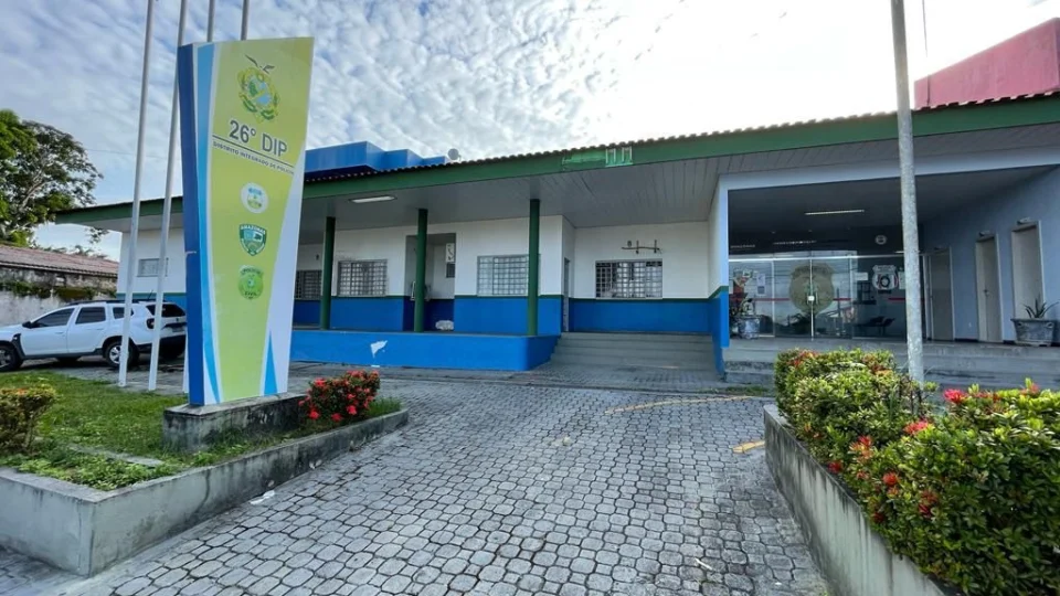 Jovem é preso após agredir mulher em tentativa de estupro em Manaus