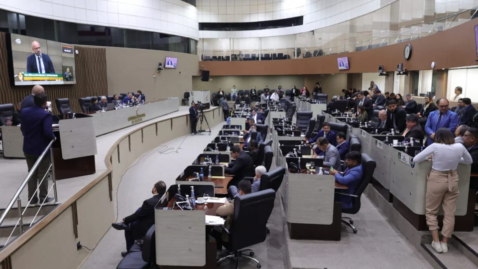 LOA 2024 tramita na CMM; estimativa do orçamento é de R$ 9 bilhões