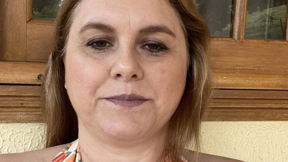 Quem é a juíza que gritou com testemunha durante audiência em SC