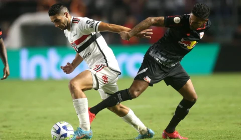 São Paulo derrota Red Bull Bragantino em jogo apático na Vila Belmiro