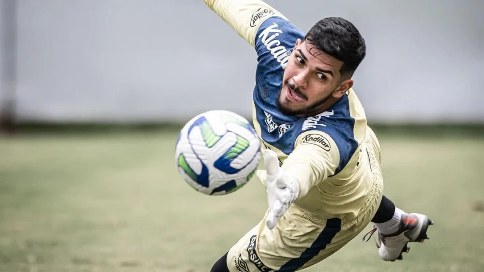 Santos treina no CT do Fluminense com dúvidas sobre substituto de Rincón