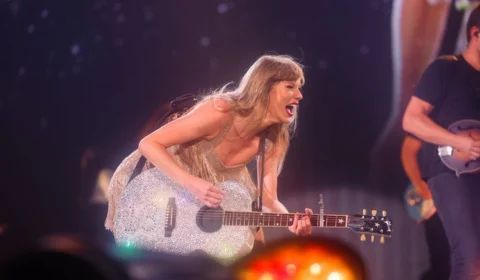 Taylor Swift: fãs reclamam e vaiam show adiado duas horas antes de início