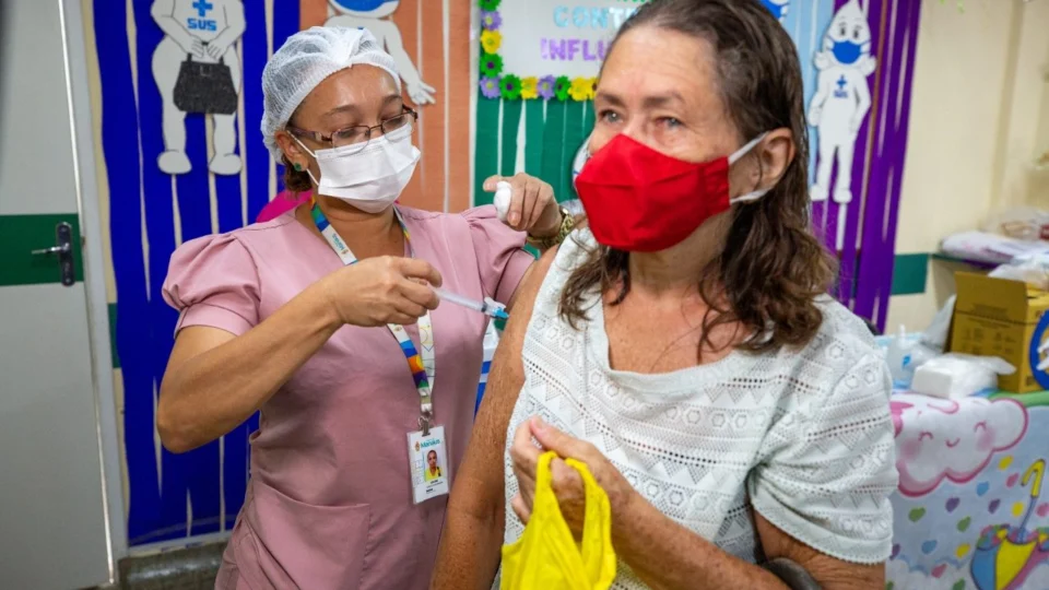 Vacinação contra Influenza e multivacinação infantil iniciam em Manaus