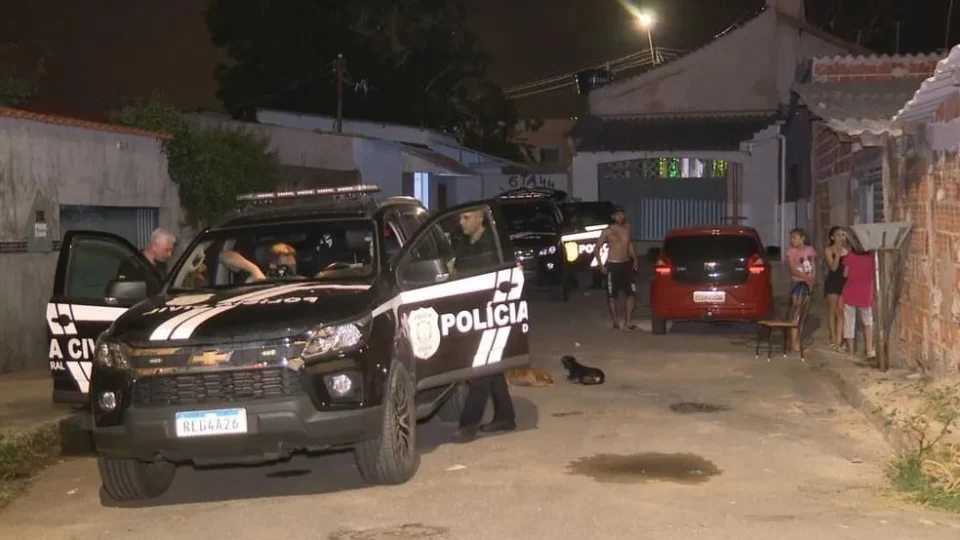 Homem é suspeito de matar namorada de 20 anos com tiro no pescoço no DF