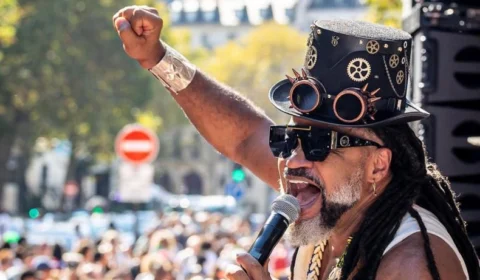 Carlinhos Brown é nomeado como 1º novo embaixador do Turismo, após desligamentos
