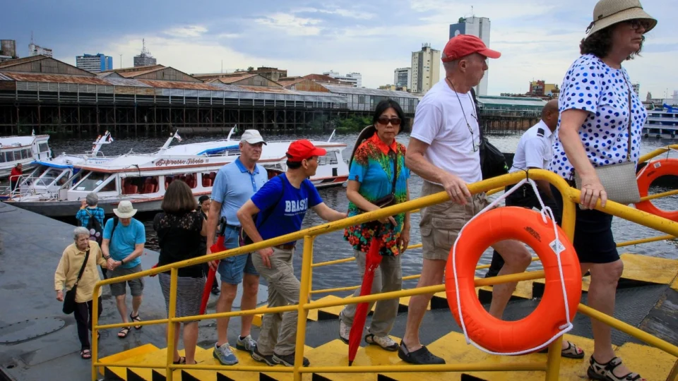 Mil turistas vindos do Caribe devem desembarcar em Manaus, nesta sexta-feira (24)