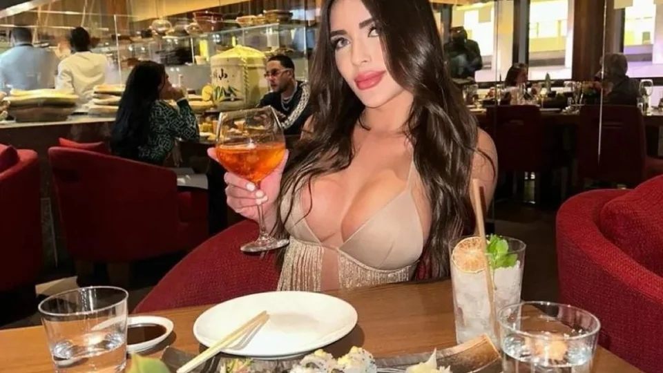 Jovem brasileira é assassinada pelo namorado nos Estados Unidos