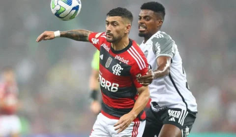 Brasileiro: Flamengo perde em casa e título fica muito mais longe