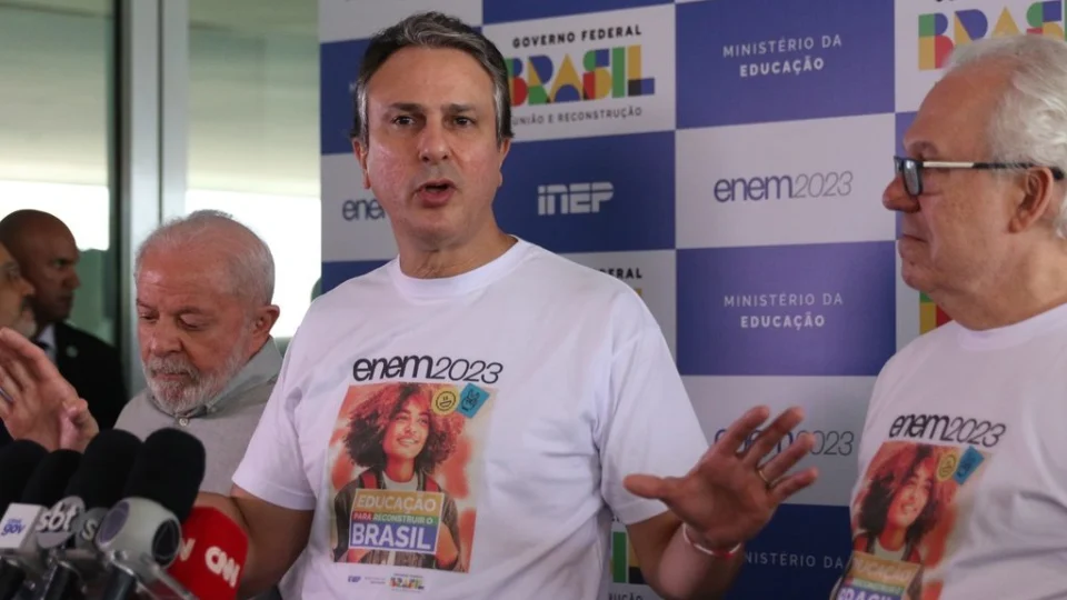 ‘Desenrola FIES’ pode renegociar até R$ 54 bilhões, diz ministro da Educação