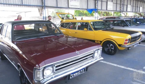VÍDEO: 100 carros antigos fazem parte de exposição na Zona Sul de Manaus