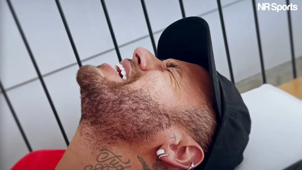 VÍDEO: Neymar enfrenta desafios na recuperação de lesão no joelho esquerdo