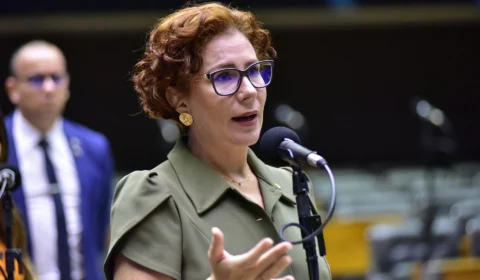 STF forma maioria para manter Zambelli como ré por perseguição armada