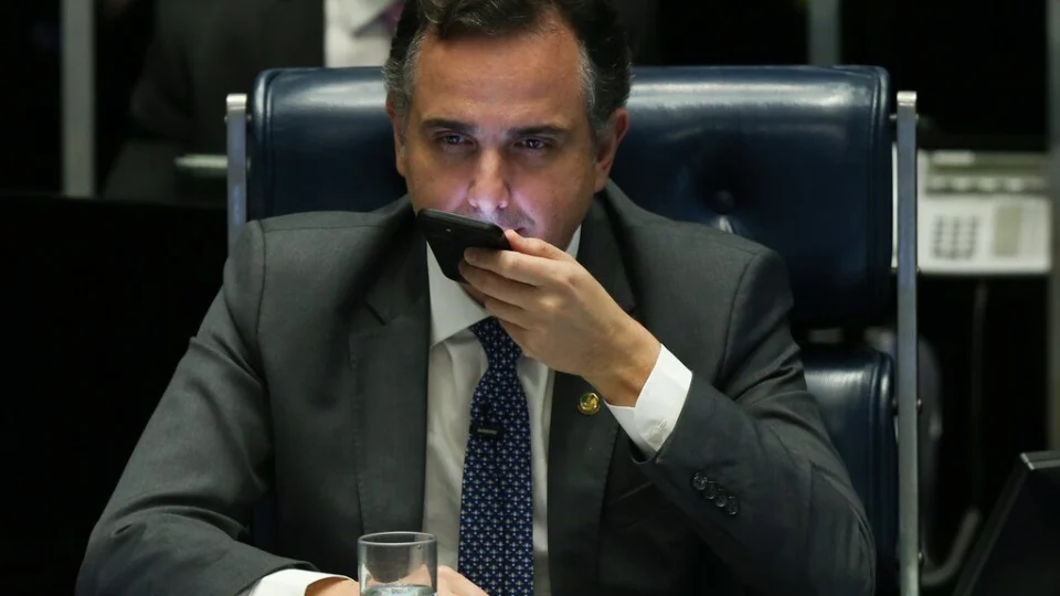 Lula e Pacheco se reúnem no Planalto