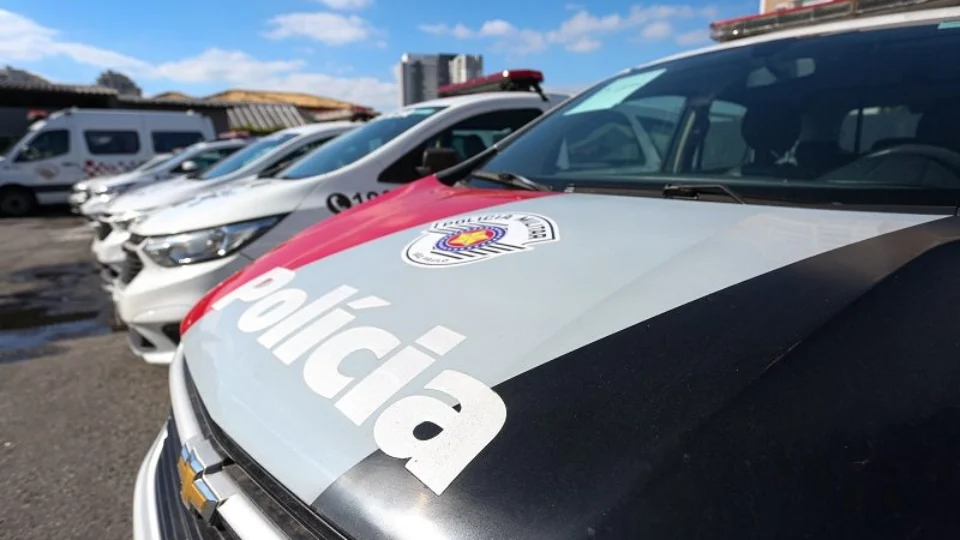 Quadrilha faz arrastão em cafeteria no Centro de São Paulo