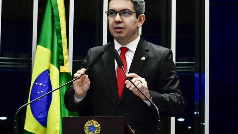 Senado aprova projeto que taxa offshores e fundos de super-ricos