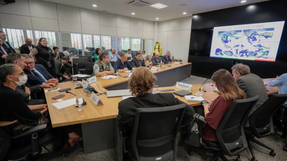 Governo, Ibama e ICMBio reforçam efetivo de combate a incêndios no Pantanal