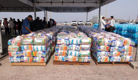 Seca do AM: mais 143 toneladas de alimentos são enviadas para ribeirinhos