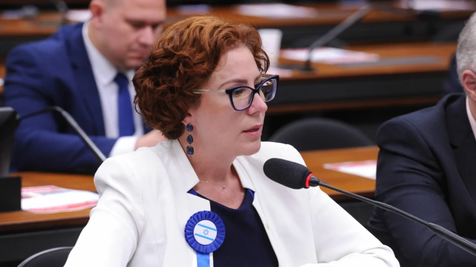 Zambelli pede suspensão de compras feitas pelo governo Lula ‘sem licitação’