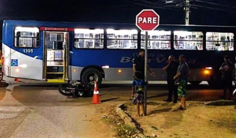 Motoboy avança preferencial e é atingido por ônibus em Boa Vista
