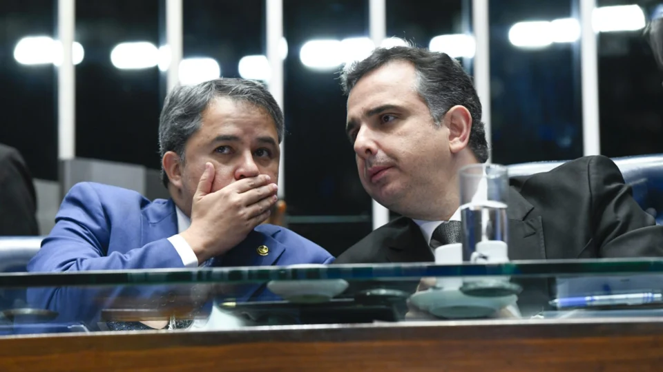 Senado pode votar PEC que criminaliza a posse e o porte de drogas