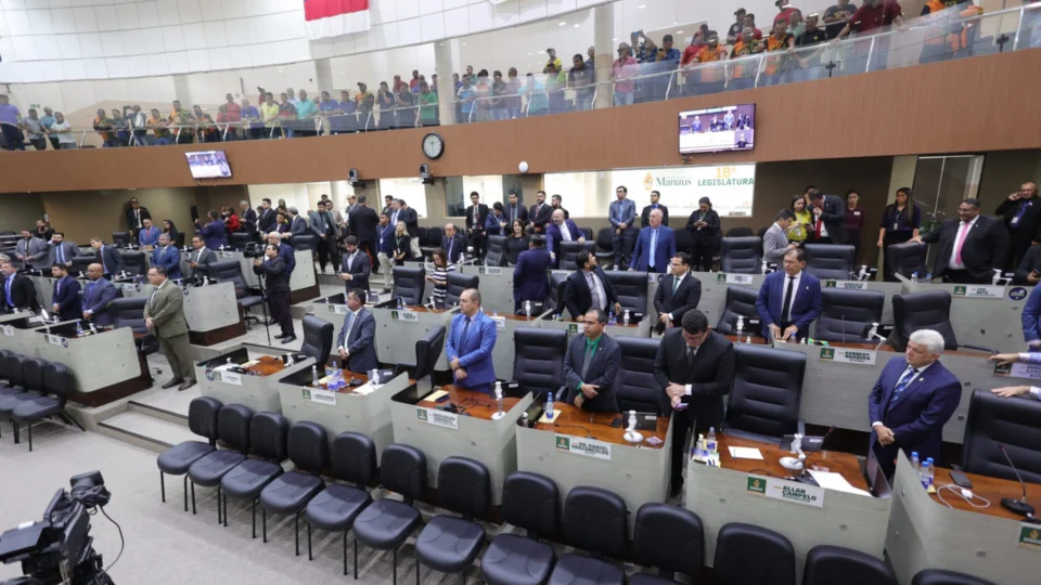 Prefeitura de Manaus sofre nova derrota na CMM e é proibida de trocar terreno com aliado político