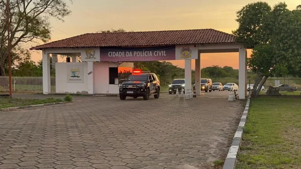 Seis adolescentes são apreendidos por vandalismo em escola de Mucajaí