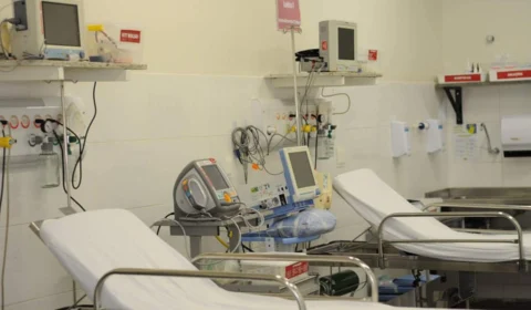 Casos de intoxicação por suposta bebida adulterada são investigados em MG