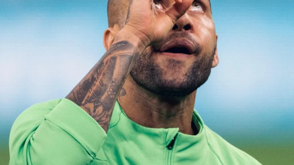 Julgamento de Daniel Alves é marcado para fevereiro de 2024 na Espanha