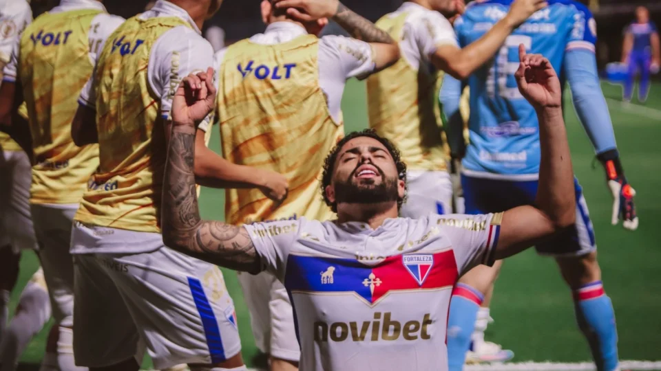 Fortaleza vence, continua no Brasileirão e Bragantino tem vaga na Libertadores