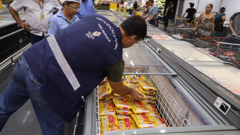 Natal com Saúde: operação de fiscalização de produtos começa em Manaus
