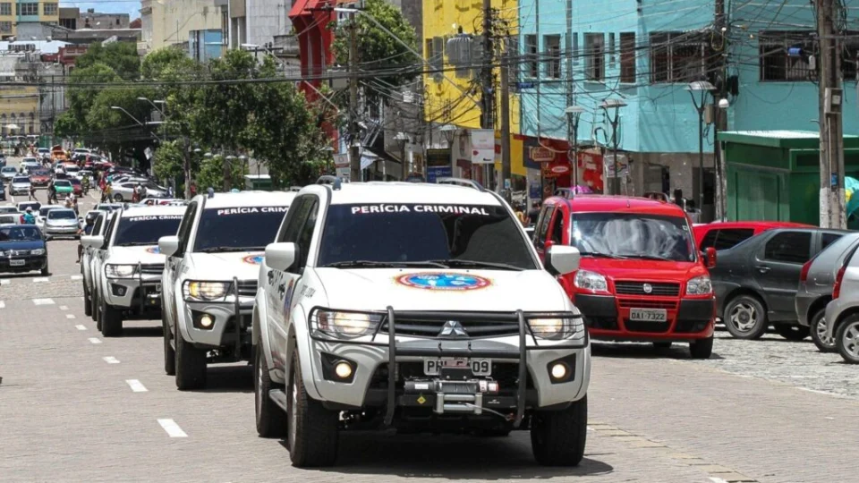 Homem é preso ao solicitar nova Carteira de Identidade Nacional em Manaus