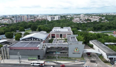 TCE-AM notifica dois municípios por falta de acessibilidade nos sites