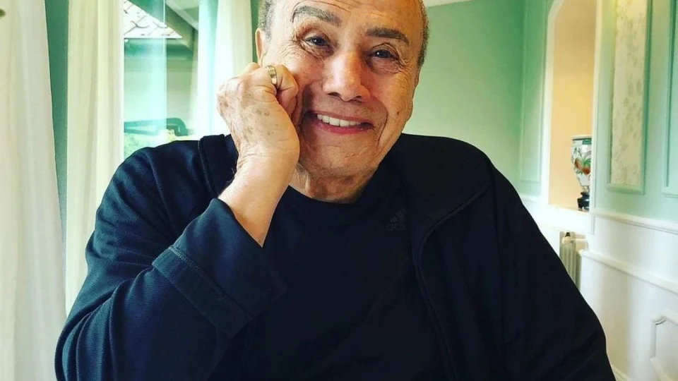 Stênio Garcia volta a passar mal uma semana após ser internado às pressas