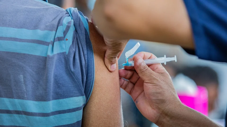 Sem bater meta, Semsa é obrigada a prorrogar vacinação contra influenza em Manaus