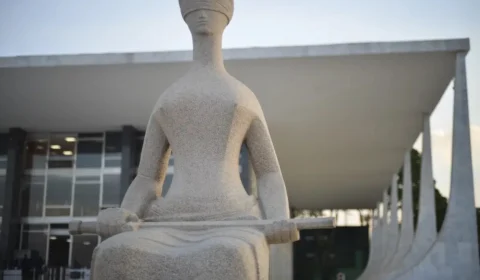 STF estabelece prazo para que Congresso regulamente a licença-paternidade