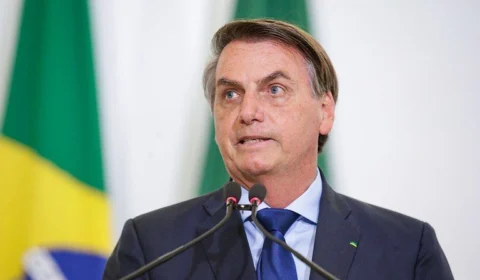 Bolsonaro informa Moraes que vai à Argentina para posse de Milei