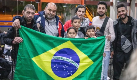Novo grupo de 48 repatriados de Gaza chega ao Brasil