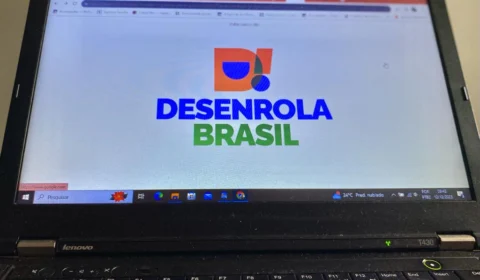 Programa Desenrola para renegociação de dívidas vai até março
