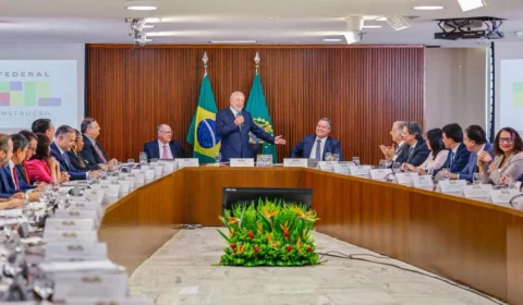 Nesta quarta, presidente Lula faz última reunião ministerial de 2023