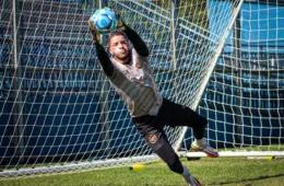 Goleiro Edson Mardden renova com o Amazonas FC para a temporada de 2024