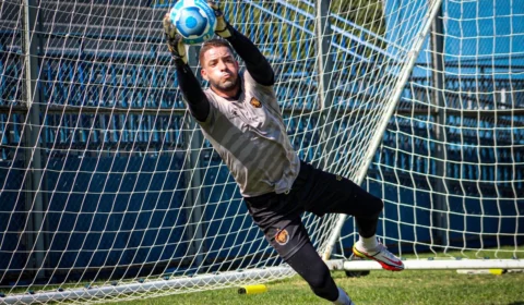 Goleiro Edson Mardden renova com o Amazonas FC para a temporada de 2024
