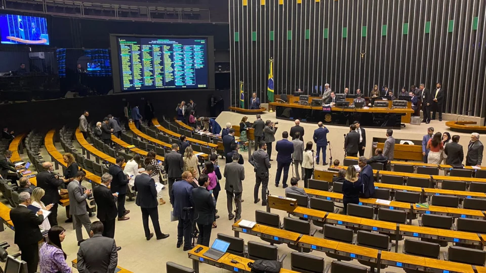 Saiba como cada senador do Norte votou a proposta do DVPAT