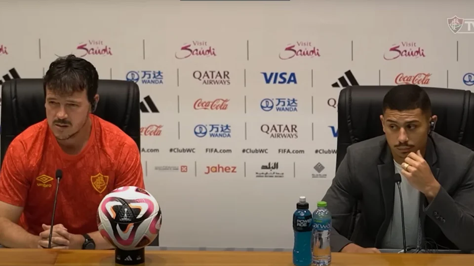 Diniz destaca ‘teimosia’ como destaques na vitória do Flu contra Al-Ahly