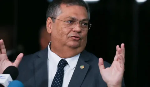 Ministros fazem esforço final por voto a favor de Dino no STF